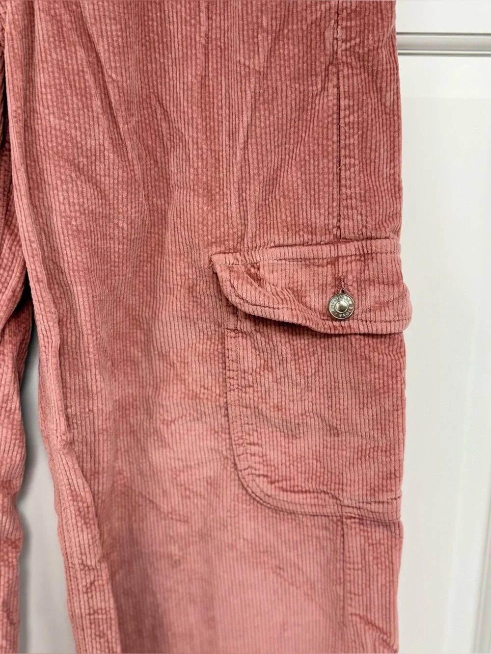 American Eagle Corduroy Pants Womens 6 Short Super High Rise Baggy Wide Leg Pink